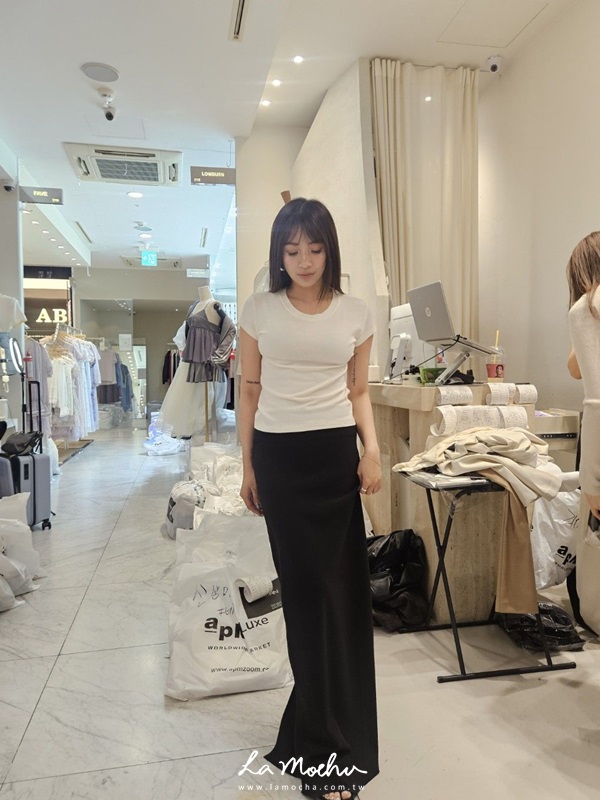 圓領素面棉質上衣